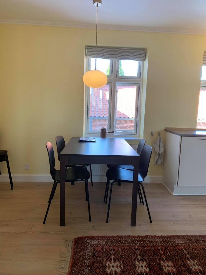 Glamsbjerghus Aparthotel Buitenkant foto