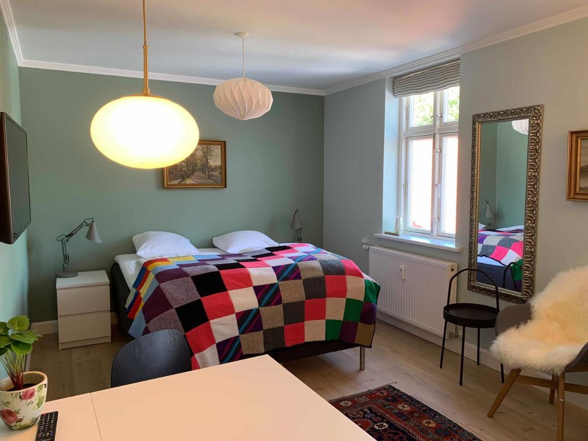Glamsbjerghus Aparthotel Buitenkant foto