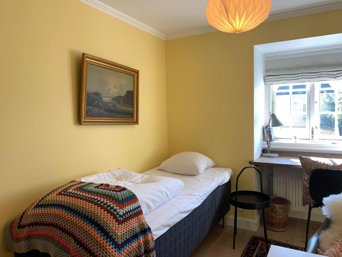 Glamsbjerghus Aparthotel Buitenkant foto