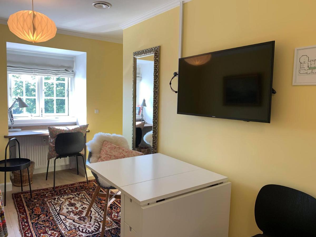 Glamsbjerghus Aparthotel Buitenkant foto